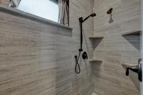 West End Nest with Hot Tub!